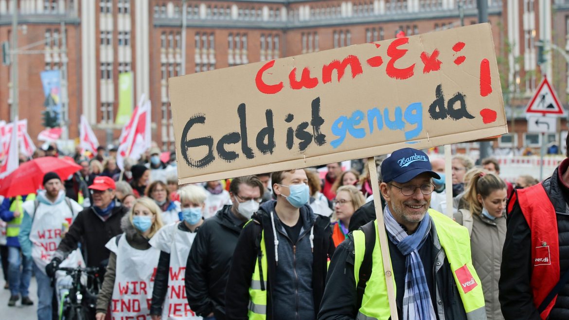 Öffentlicher Dienst: Warnstreik und Demonstration in Hamburg