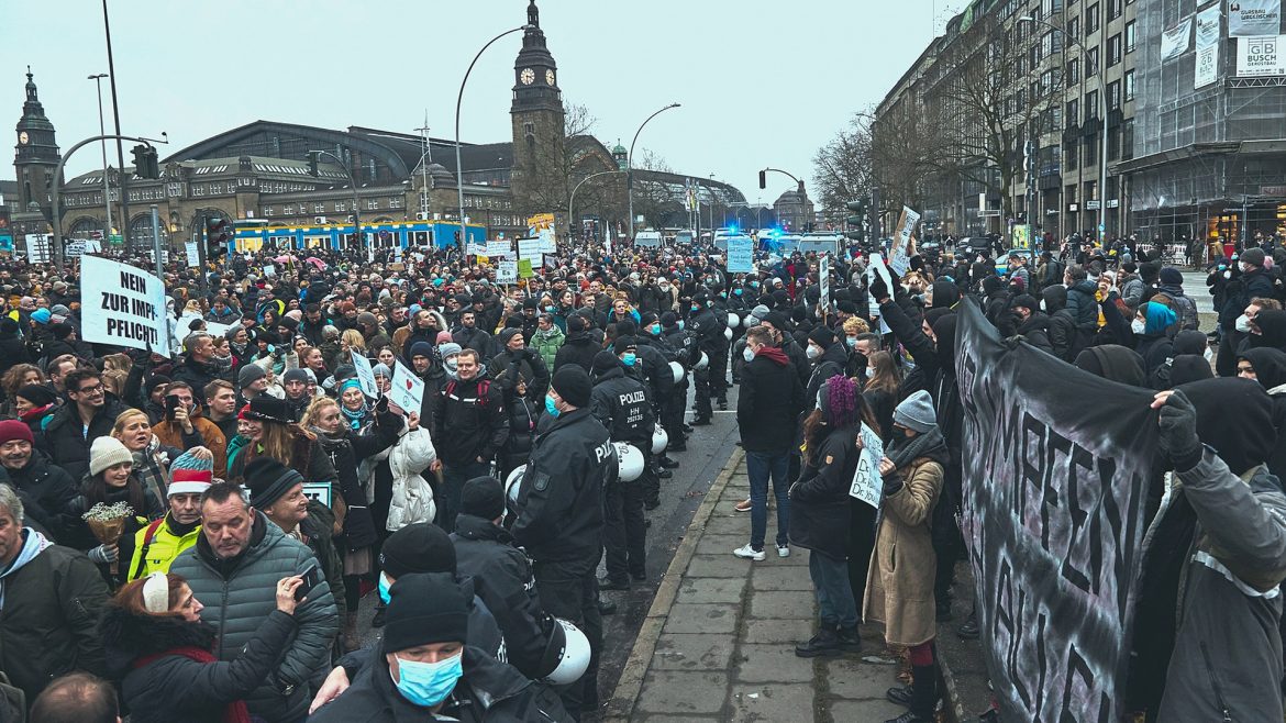 Wieder Demonstration gegen die Corona-Maßnahmen in Hamburg