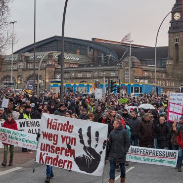 Demonstration gegen Corona-Maßnahmen in Hamburg