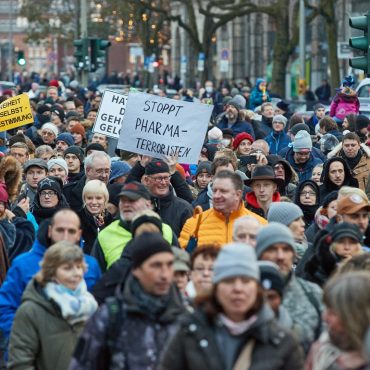 Erneute Großdemonstration gegen die Corona-Maßnahmen in Hamburg