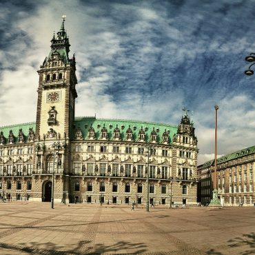 Hamburg: Maskenpflicht bei Demonstrationen kommt