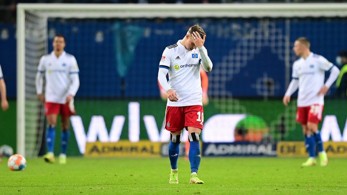HSV verspielt gegen Schalke 04 spät den Sieg