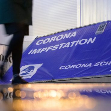 Sozialsenatorin Leonhard bittet bei Corona-Impfungen um Geduld